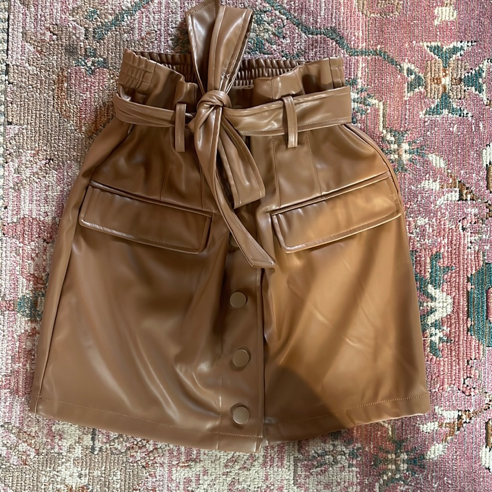 Leather brown skirt